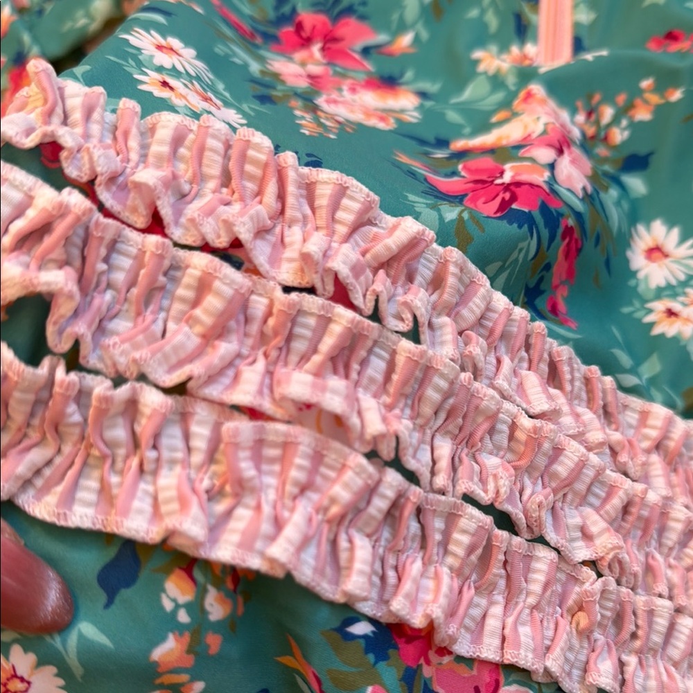 NEW Ruffle Butts Floral Rashguard Swimsuit - Picture 6 of 6